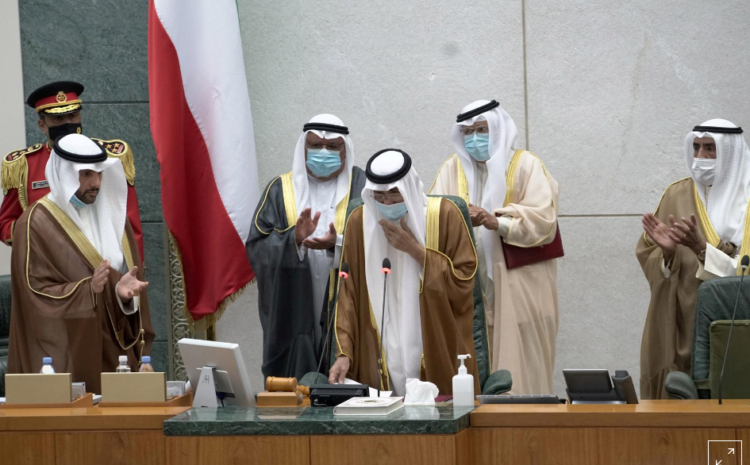  Kuwait’s emir names security czar Sheikh Meshal as crown prince