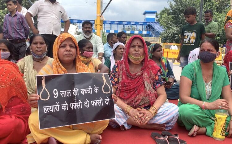  Dalit girl rape and murder: Indians protest over girl’s forced cremation