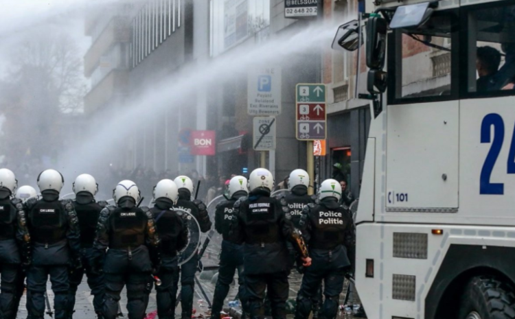 Covid: Austria back in lockdown as protests rock Europe