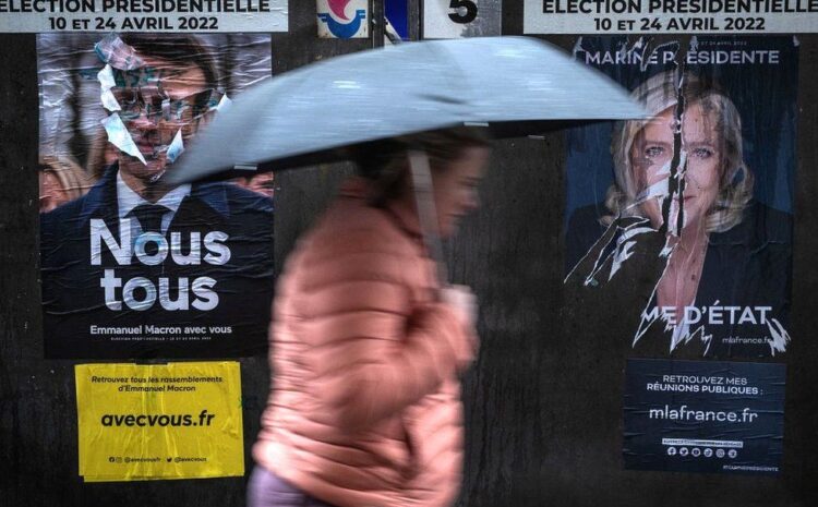  France election: Voters prepare to cast ballot in presidential poll