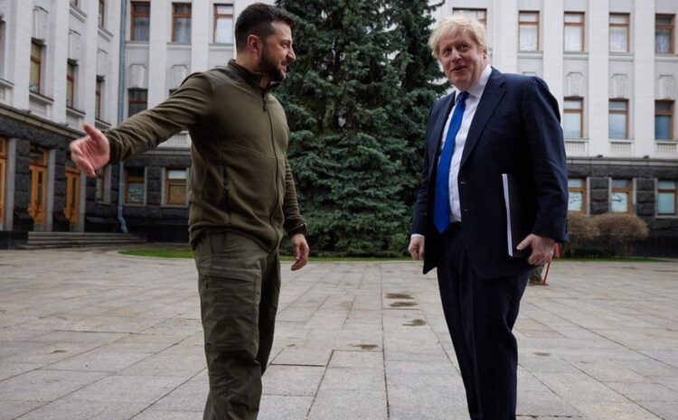 Ukraine: Johnson pledges aid to Zelensky in Kyiv meeting