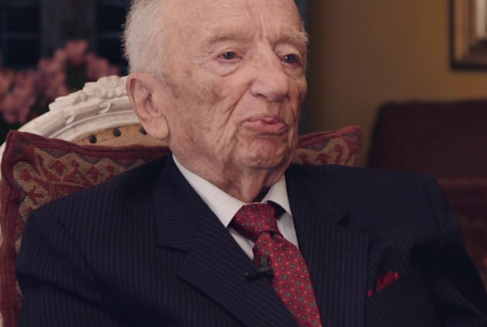  Ben Ferencz: Last surviving Nuremberg prosecutor dies, aged 103